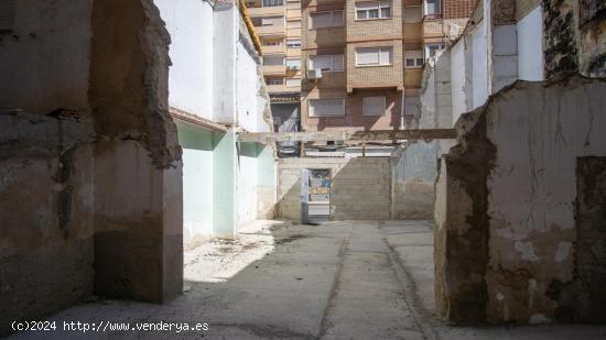  Solar en zona avd. Chapí - ALICANTE 