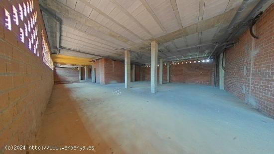 LOCAL COMERCIAL EN LA LASTRA - LEON