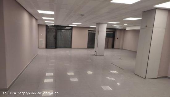 Local comercial en Carabanchel, Madrid - MADRID