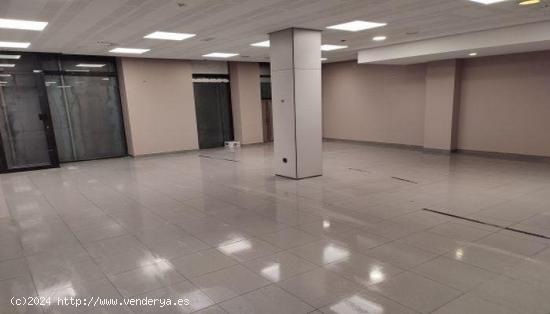 Local comercial en Carabanchel, Madrid - MADRID