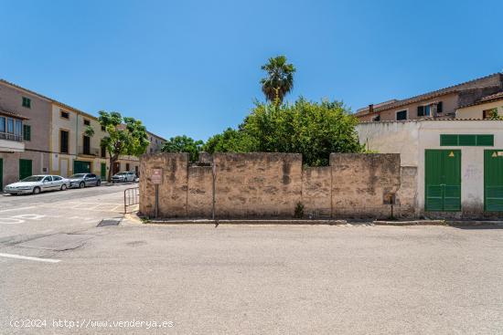 Terreno urbano de 200m2 con proyecto en Sineu - BALEARES