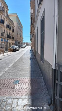 ALQUILER DE APARTAMENTO REFORMADO A ESTRENAR - CADIZ