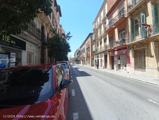 Local comercial diáfano en centro histórico - MALAGA