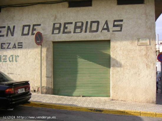 LOCAL COMERCIAL EN VENTA EN EL EJIDO, ZONA DE LA LOMA LA MEZQUITA - ALMERIA