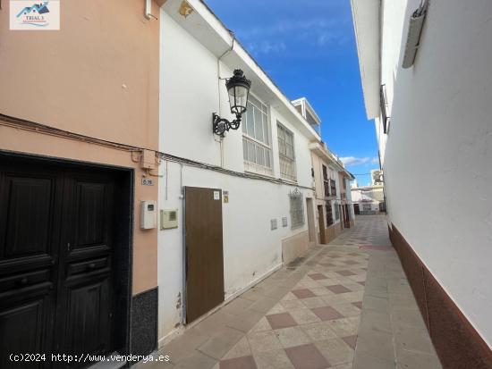 Venta casa en Morón de la Frontera (Sevilla) - SEVILLA