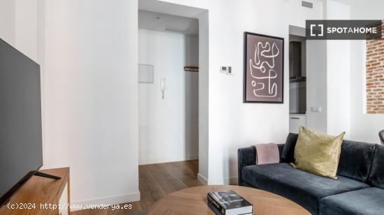 Apartamento de 2 dormitorios en alquiler en Trafalgar - MADRID