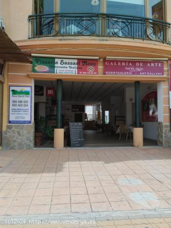 SE VENDE LOCAL COMERCIAL EN CENTRO COMERCIAL - CADIZ