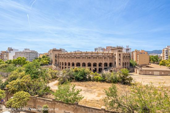 Piso en Plaza de Toros de 3 habitaciones, 2 baños y dos balcones - BALEARES