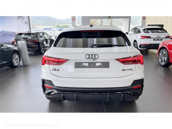 Se Vende AUDI Q3 Sportback 35 TFSI 110kW(150CV) S tronic Black Line