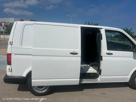 Volkswagen Transporter 2.0 TDI - Alcúdia