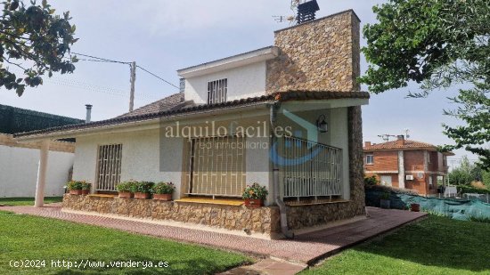 CHALET INDIVIDUAL CON TERRENO