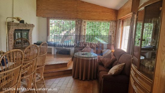 CHALET INDIVIDUAL CON TERRENO