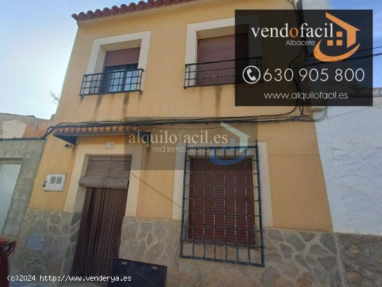 SE VENDE CASA EN POZOHONDO DE 4 HABITACIONES POR 59000€