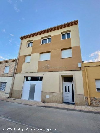  LOCAL COMERCIAL EN SARTAGUDA 