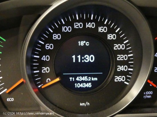 Volvo V40 2.0 D2 ECO MOMENTUM - Leganes