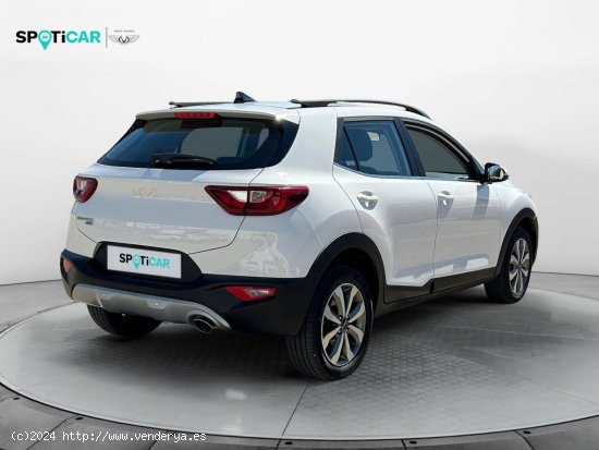 Kia Stonic  1.0 T-GDi 74kW (100CV) MHEV iMT Drive - Leganés