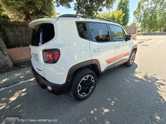 Jeep Renegade 2.0 Mjet 170CV Trailhawk 4x4 Auto 9V E6 de 2015 con 109.000 Km por 17.300 EUR. en Barc