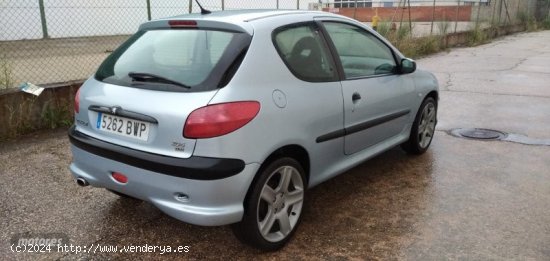 Peugeot 206 Xs 2.0 HDI 90cv de 2003 con 239.139 Km por 3.300 EUR. en Burgos