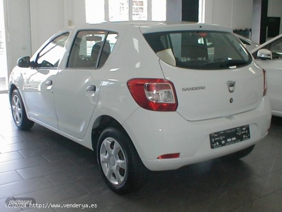 Dacia Sandero 1.2 Ambiance de 2016 con 65.000 Km por 7.990 EUR. en Tenerife