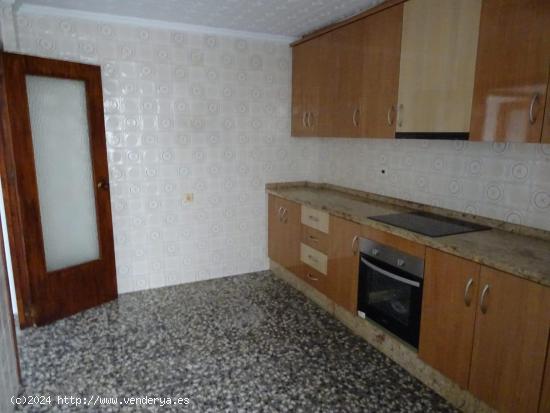 Piso en venta en Calle Salamanca-San Bartolome, 2º, 03300, Orihuela (Alicante) - ALICANTE