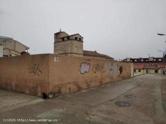  Parcela Urbana Edificable de 220 m2 en zona de Sepulcro. - ZAMORA 