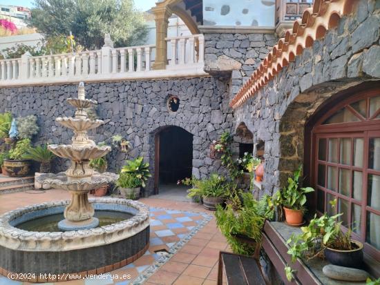 TINERCASA VENDE VILLA DE LUJO EN SAN CRISTOBAL DE LA LAGUNA, ZONA TABARES - SANTA CRUZ DE TENERIFE