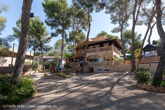 Espectacular Chalet en Cala Vinyes - BALEARES