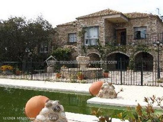 Chalet en Arroyo de la Luz, con piscina - CACERES