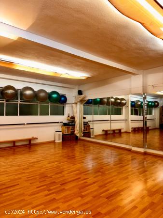 TRASPASO DE EXCELENTE LOCAL COMERCIAL CON ACTIVIDAD GIMNASIO ZONA ENSANCHE - ALICANTE