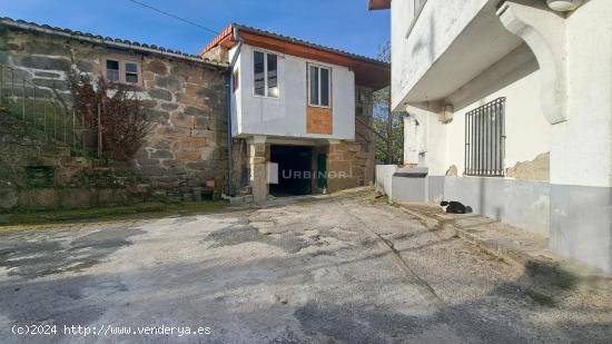 CASA rústica, cerca de Gomariz. Nogueira de Ramuín. - ORENSE