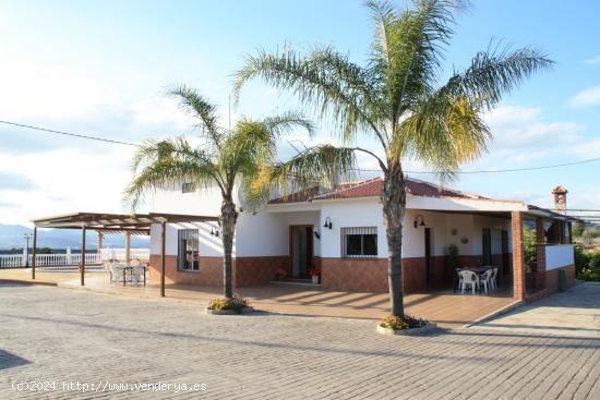  Preciosa villa ubicada a pocos minutos de Lauro Golf - MALAGA 