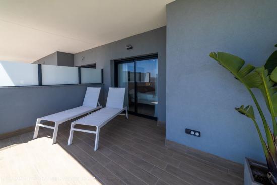 NUEVOS APARTAMENTOS EN VENTA, A 20 MINUTOS DE ALICANTE y ELCHE, COSTA BLANCA - ALICANTE