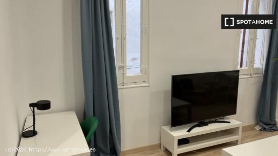 Apartamento de 2 dormitorios en alquiler en Ríos Rosas - MADRID