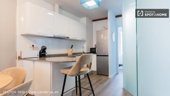 Apartamento de 2 dormitorios en alquiler en Extramurs - VALENCIA