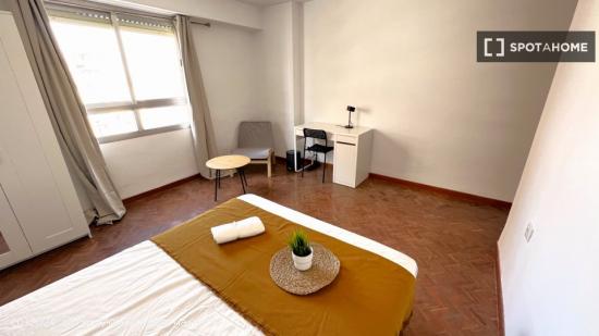 Habitación en piso compartido en valència - VALENCIA