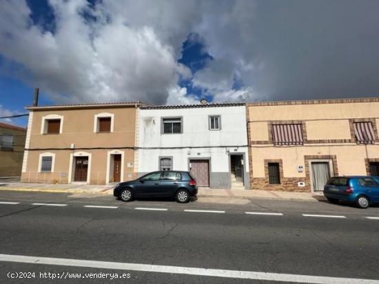 CASABANCO  VENDE  VIVIENDA EN ARROYO DE LA LUZ. - CACERES