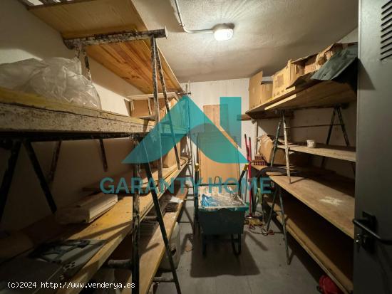 SE VENDE PLAZA DE GARAJE Y TRASTERO EN CASA PLATA - CACERES