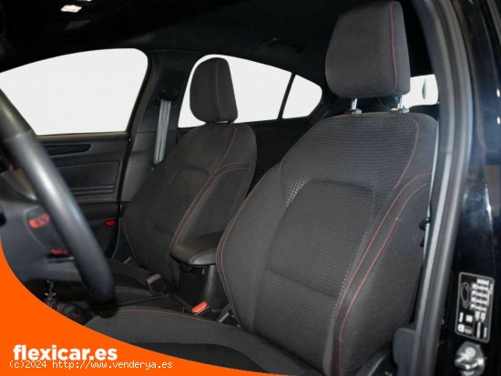 Ford Focus 1.0 Ecob. MHEV 92kW ST-Line Design SIP - San Blas-Canillejas