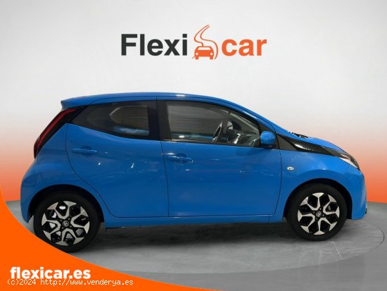 Toyota Aygo 1.0 70 x-clusiv - L Hospitalet de Llobregat