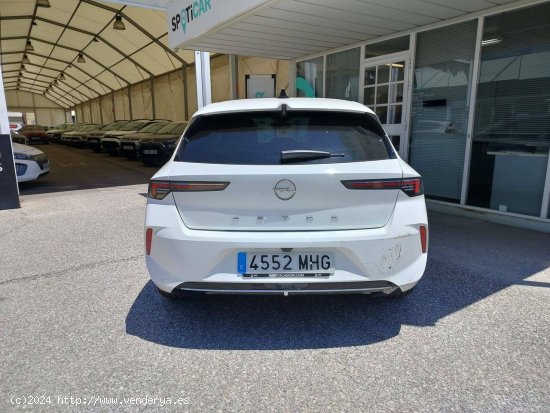 Opel Astra  1.2T XHT 96kW (130CV) Elegance - Sevilla