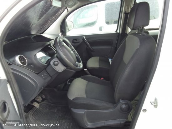 Renault Kangoo 1.5 DCI 5 PLAZAS. de 2018 con 152.000 Km por 9.000 EUR. en Murcia