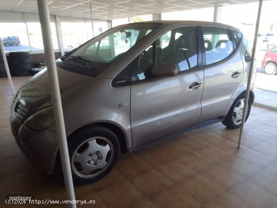  Mercedes Clase A A170 CDI ELEGANCE. de 2000 con 259.000 Km por 2.500 EUR. en Murcia 