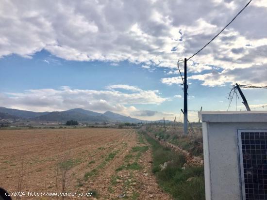 SE VENDE PARCELA EN HONDÓN DE LAS NIEVES - ALICANTE