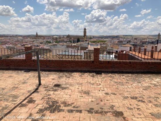 CASA CON PRECIOSAS VISTAS EN SANTA MARINA, CORDOBA - CORDOBA