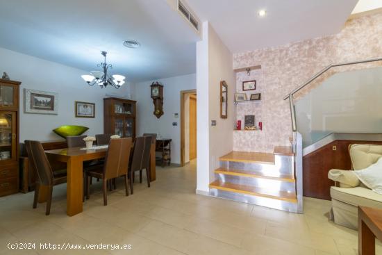 CHALET REFORMADO JUNTO A CORTE INGLES - MURCIA