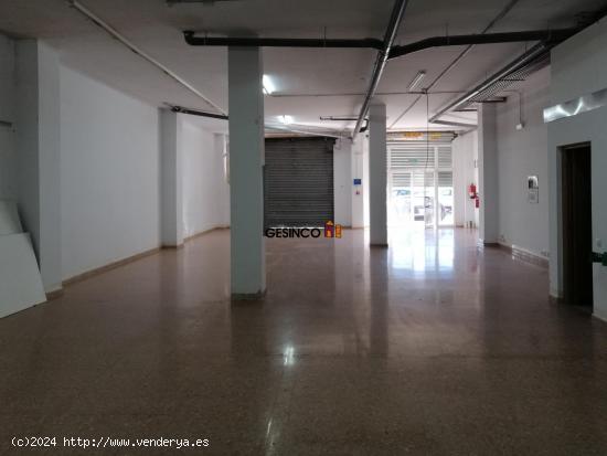 LOCAL COMERCIAL EN ALQUILER FRENTE A GRAN PLAZA - VALENCIA