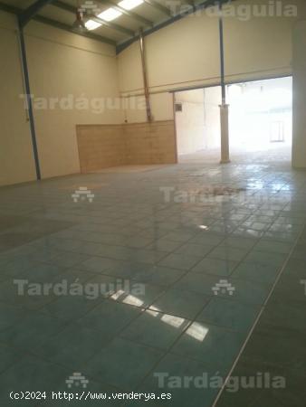 NAVE EN VENTA EN LA CARRETERA DE VALLADOLID - SALAMANCA