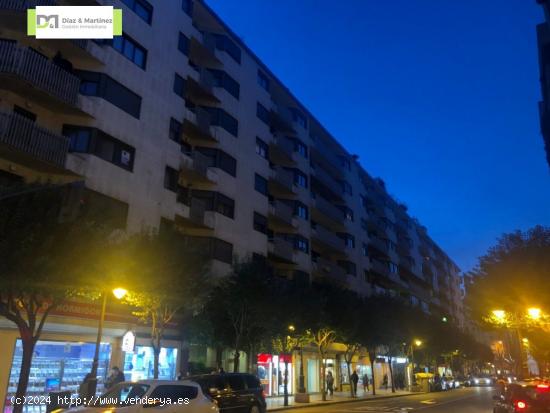 SE VENDE OFICINA EXTERIOR 60 M2 EN GRAN VIA DE SAN MARCOS - LEON