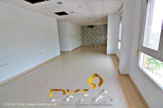 Local comercial en entresuelo en venta, zona piscinas, Vila-real - CASTELLON