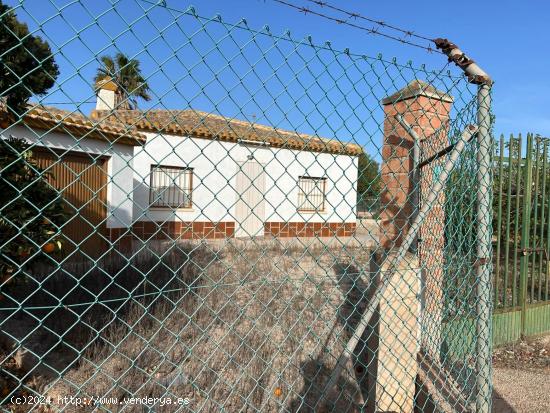 SE VENDE CASA DE CAMPO TOTALMENTE VALLADA - MURCIA